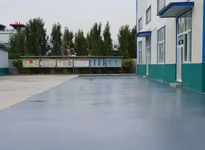 西青彩色路面喷涂翻新的材料对冬季